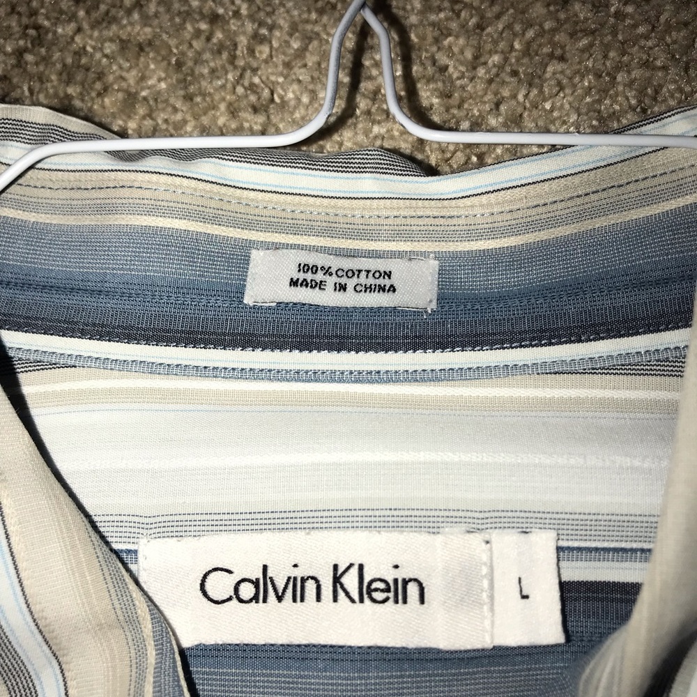 Calvin Klein dress shirt - Picture 2 of 2